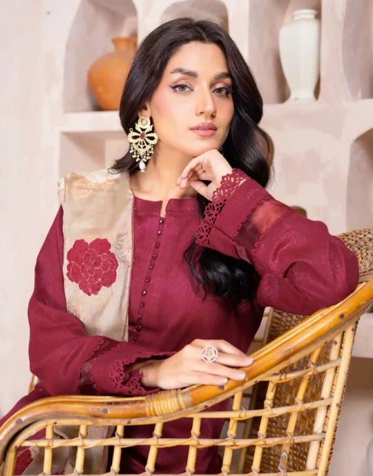 Women's unstiched kapray Self Jacquard Peach Trouser With Dyed Yarn Velvet Jacquard Shawl